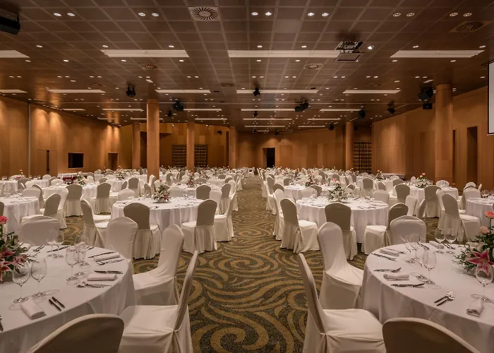 Doubletree By Hilton La Torre Golf Resort