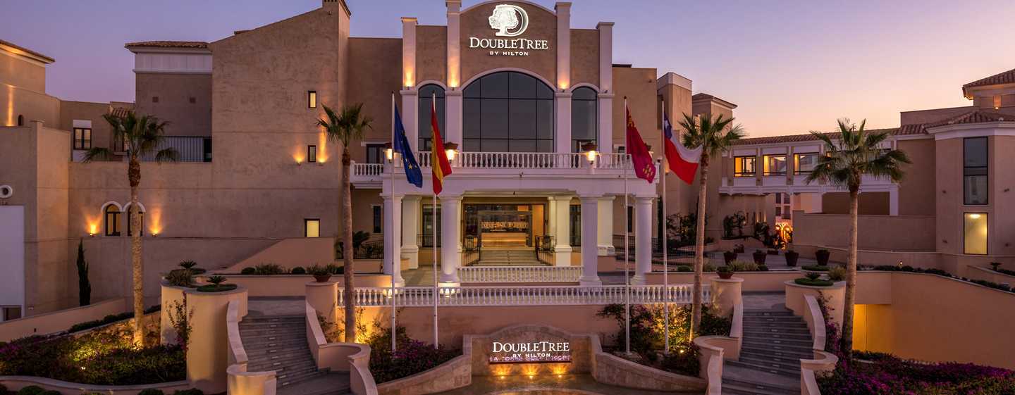 Doubletree By Hilton La Torre Golf Resort Roldán